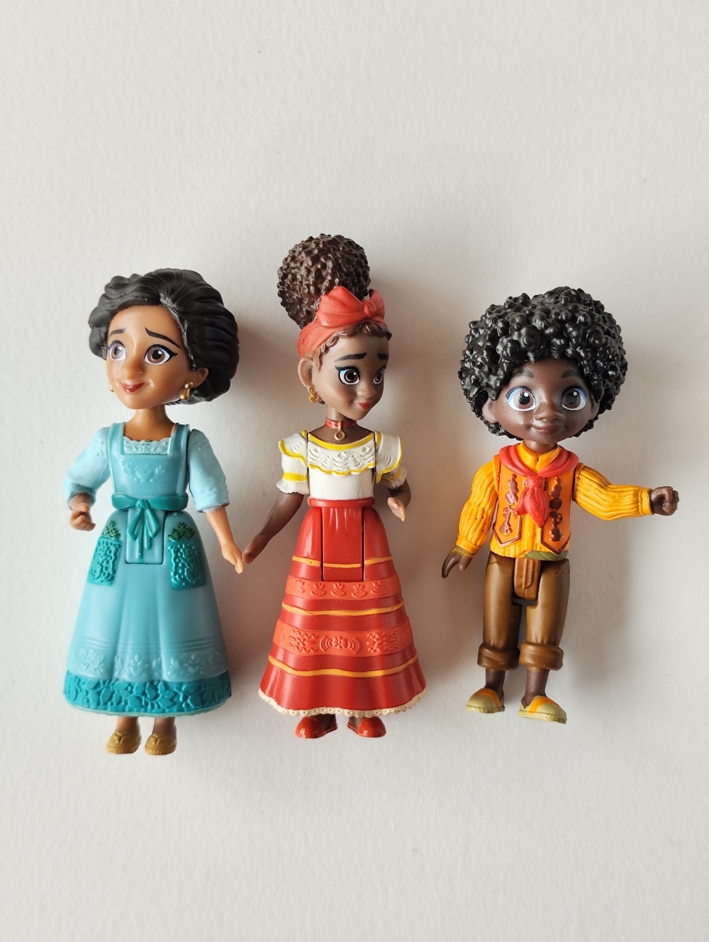3/$30💜Disney Encanto figure doll lot of 3
